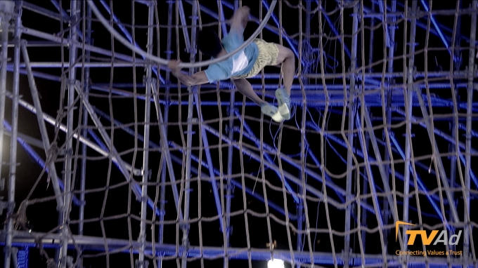 Cú ngã đẹp nhất của stage 1B thuộc về vđv võ cổ truyền - Hoàng Sa.