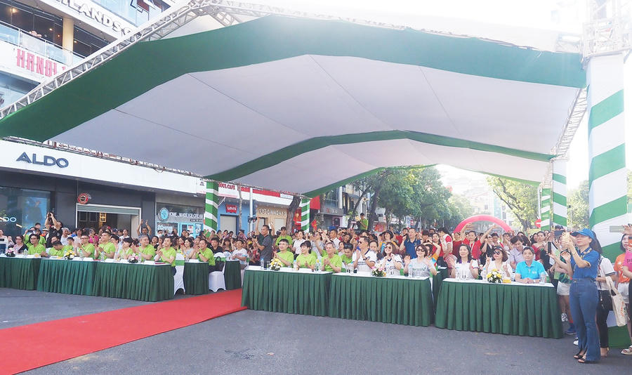 p7021344-16882609688641188737106