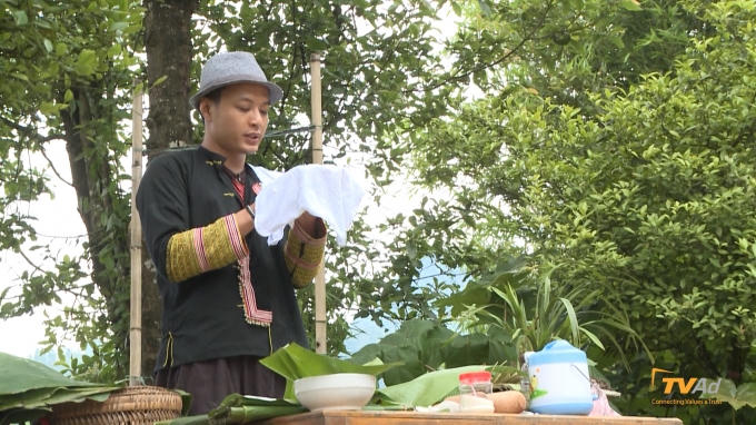 Nếm muối vừng.