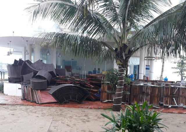 Dọc bờ biển Sầm Sơn, công tác thu dọn tài sản đã cơ bản hoàn tất