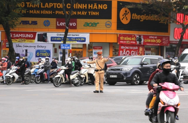 Hà Nội phân luồng giao thông, hạn chế ùn tắc dịp Tết Quý Mão