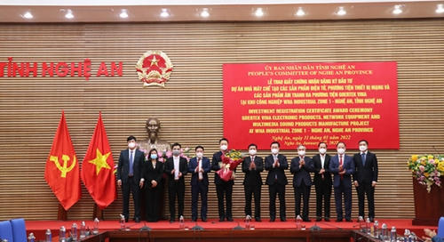 111-trao-chung-nhan637775171058336549-1641906590