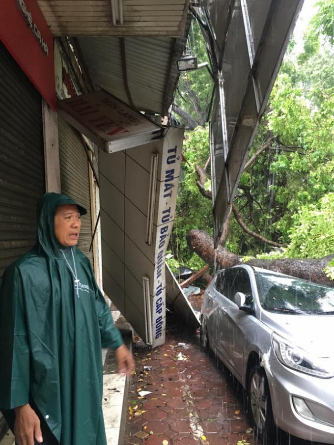 Thông tin mới nhất về cơn bão số 1: 1 người chết và 4 người khác bị thương