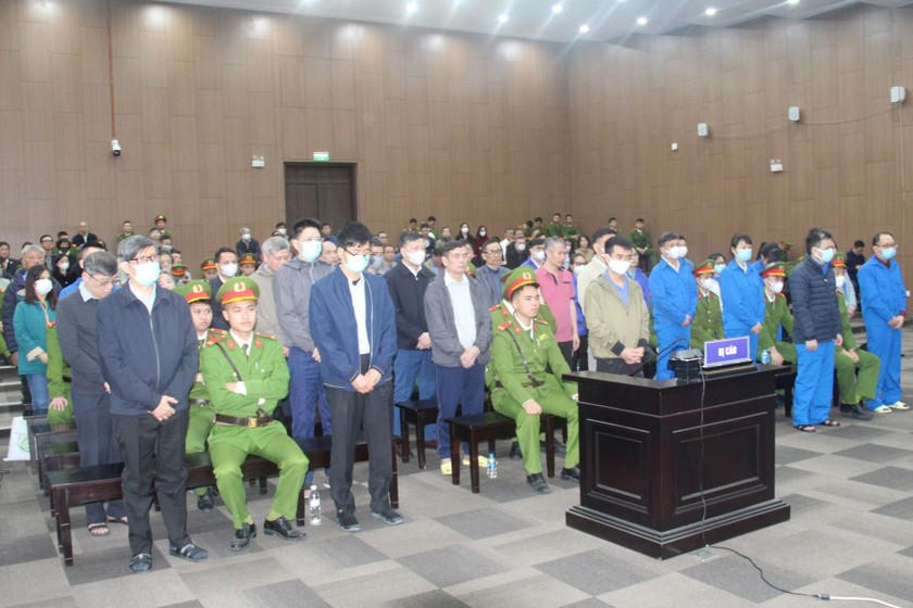 Các bị cáo trong vụ Việt Á.