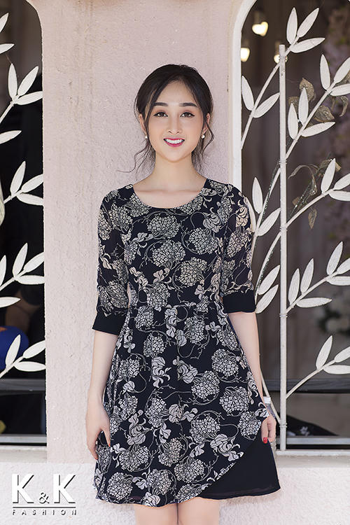 Đầm họa tiết hoa tay lửng KK65-24.