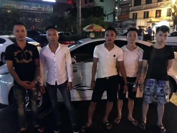 5 đối tượng bị lực lượng 141 kiểm tra, phát hiện ma túy và bị bắt giữ.