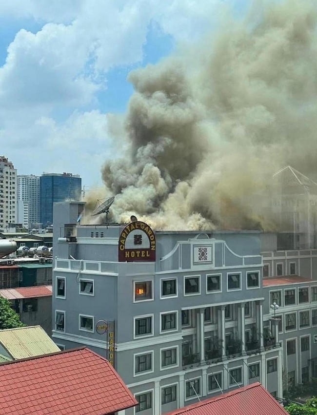 \"Một