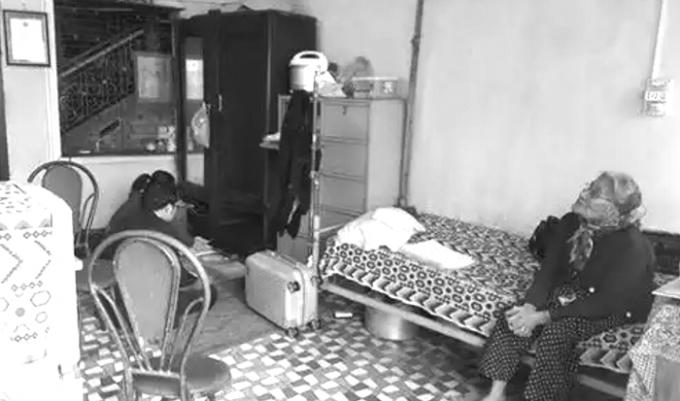 Hơn 40 năm qua bà Đoan mệt mỏi đi đòi quyền lợi.