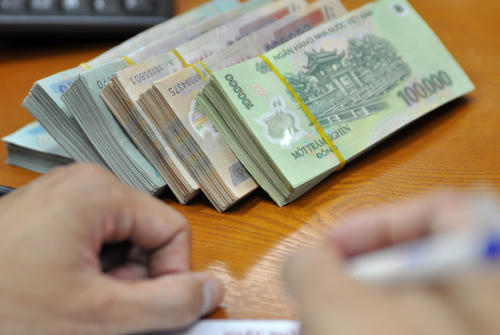 Lãi suất cho vay lĩnh vực ưu tiên sẽ giảm thêm 0,5% một năm. 