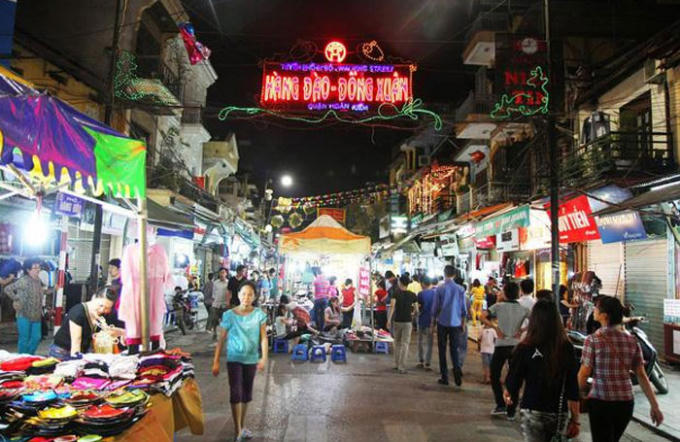 Chợ Đêm phố Hàng Đào – Đồng Xuân