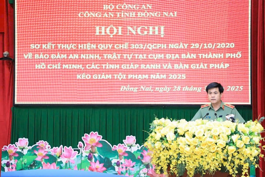 Thiếu tướng Nguyễn Đức Hải, Giám đốc Công an tỉnh Đồng Nai phát biểu tại hội nghị.