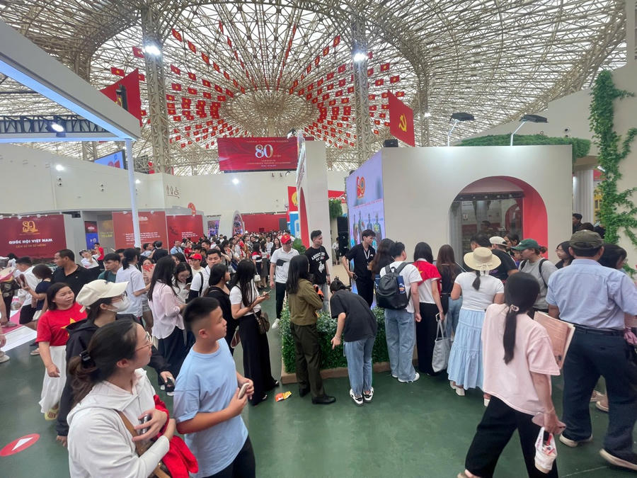 Triển lãm "80 năm Hành trình Độc lập - Tự do - Hạnh phúc" đón gần 4 triệu lượt khách sau 6 ngày mở cửa.
