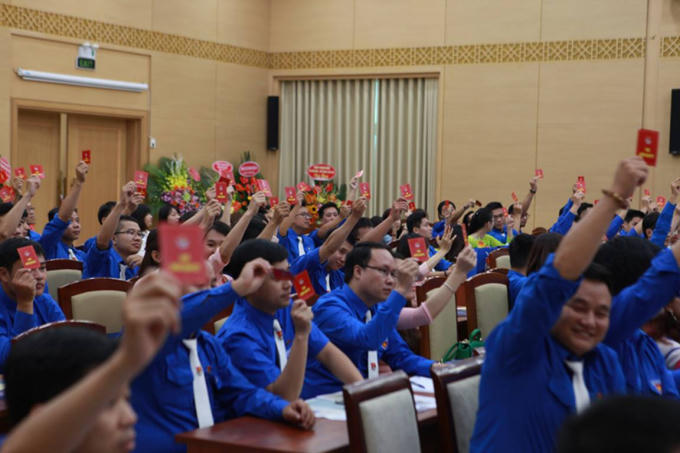 Các đại biểu dự Đại hội biểu quyết thống nhất các nội dung.