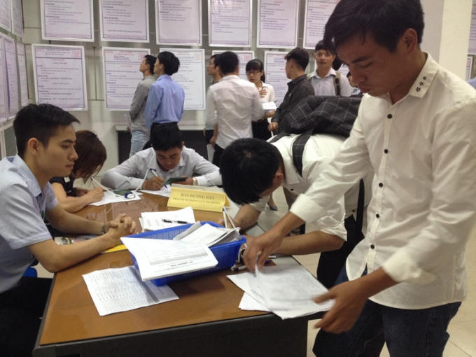 Người lao động c&oacute; nhiều cơ hội t&igrave;m việc l&agrave;m miễn ph&iacute; tại S&agrave;n giao dịch việc l&agrave;m H&agrave; Nội.