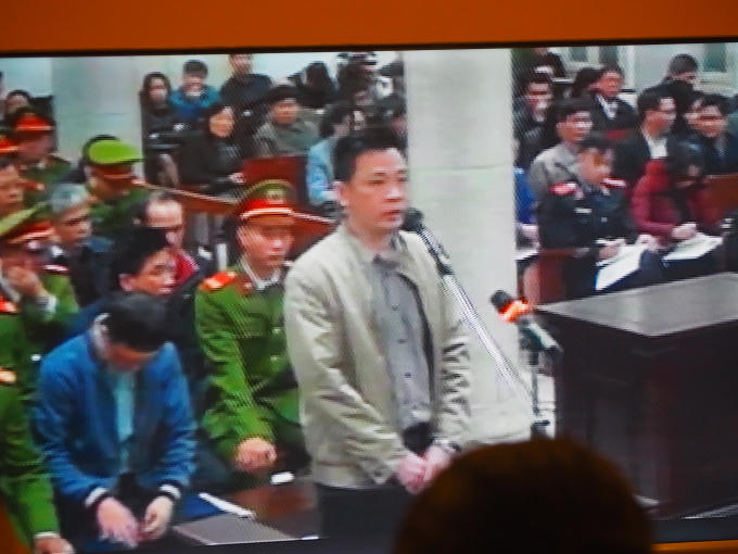 Toàn cảnh phiên xét xử sáng nay với bị cáo Đinh La Thăng cùng 21 đồng phạm