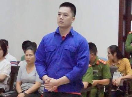 Hùng tại phiên phúc thẩm.