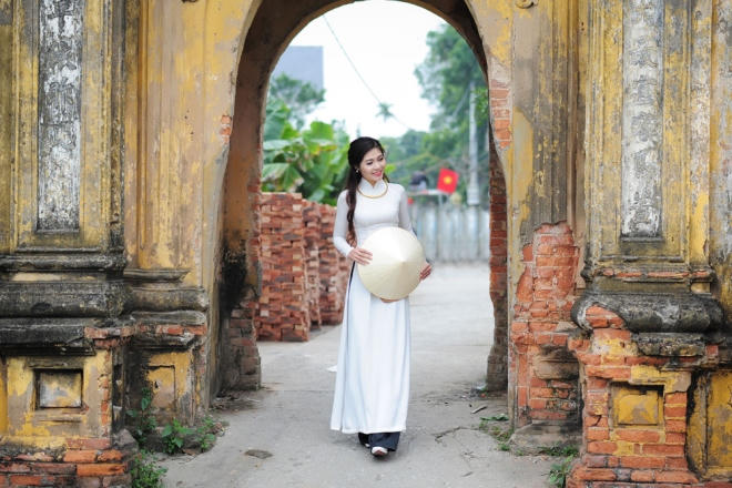 Cổng làng Cựu (Đường Lâm, Hà Nội) được đánh giá là một trong những cổng làng đẹp nhất Việt Nam.