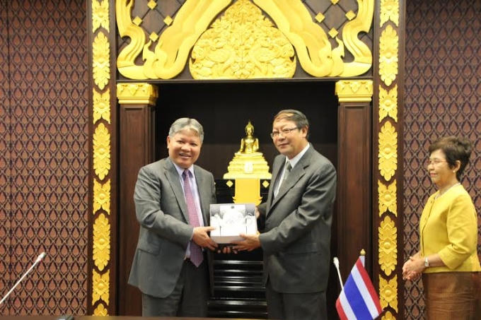 Bộ trưởng Hà Hùng Cường trong chuyến công tác tại Thái Lan.