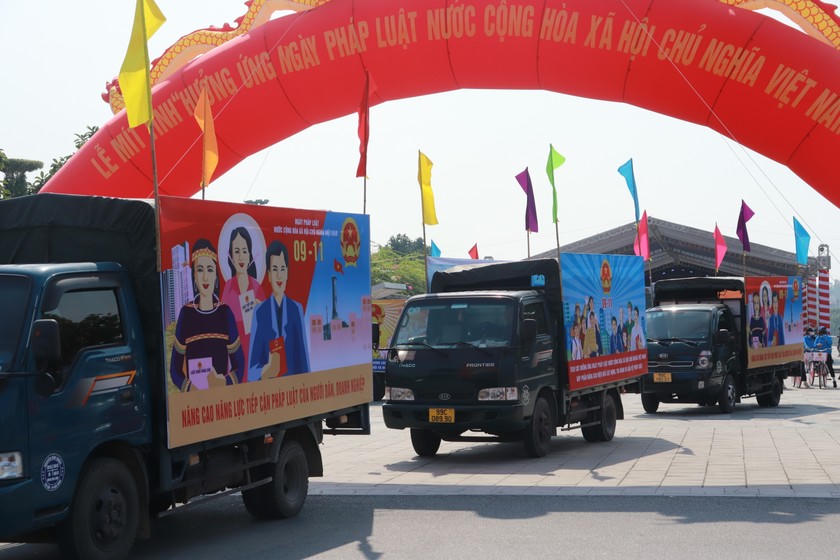 M&iacute;t tinh hưởng ứng Ng&agrave;y Ph&aacute;p luật Việt Nam tại Bắc Ninh ảnh 15