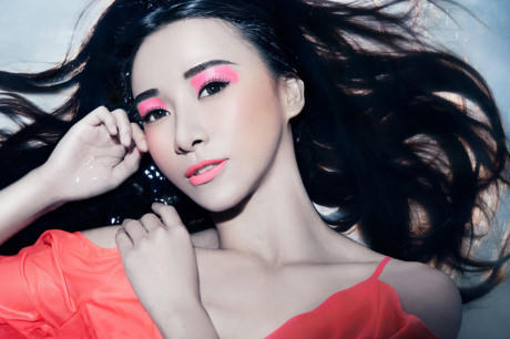 Trải lòng của những diễn viên sống cùng cảnh nóng