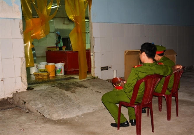 Lực lượng công an không thể rời mắt khỏi hiện trường vì những “sự cố” của cty này.