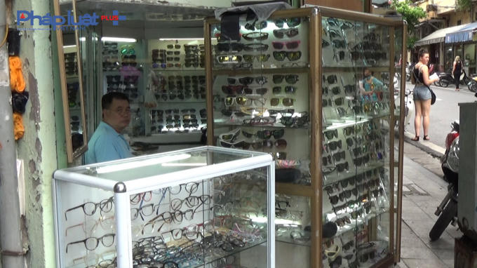 Bản tin Kinh tế Plus: K&iacute;nh mắt