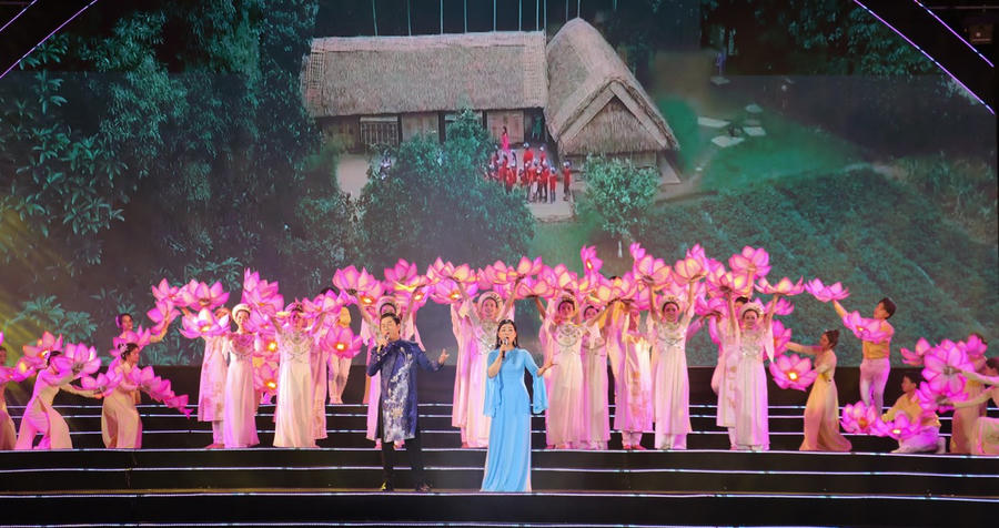 Chương trình cũng là dịp để quảng bá hình ảnh quê hương Nghệ An với cả nước và bạn bè quốc tế.