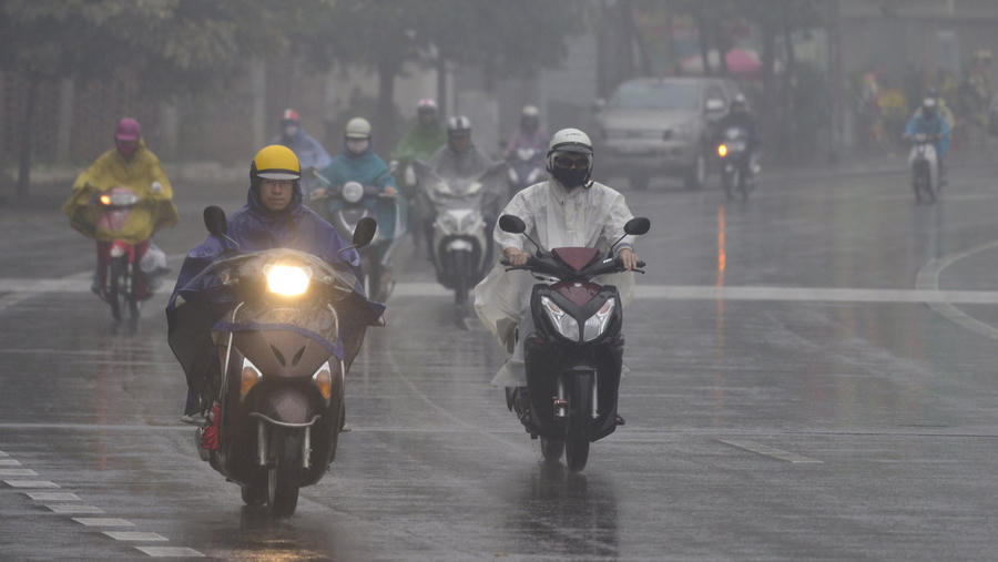 Đông Bắc Bộ tiếp tục mưa phùn, nồm ẩm. (Ảnh minh hoạ: Tiền Phong)