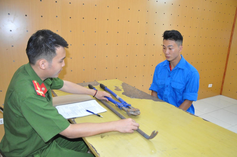 Đối tượng Định cùng phương tiện gây án tại cơ quan Công an