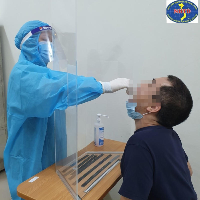 Ảnh: Bên trong khu cách li điều trị bệnh nhân mắc Covid-19 - Ảnh 8.