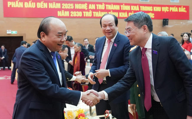 Ủy viên Bộ Chính trị, Thủ tướng Chính phủ Nguyễn Xuân Phúc dự Đại hội Đảng bộ tỉnh Nghệ An nhiệm kỳ 2020-2025. Ảnh: VGP/Quang Hiếu