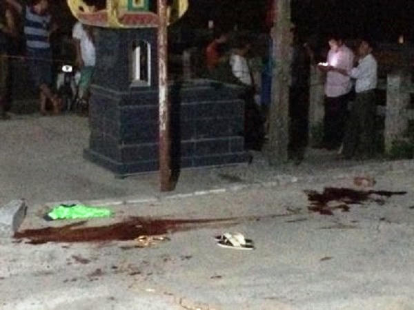 Một trong những hình ảnh đầu tiên của vụ án mạng kinh hoàng (Ảnh: otofun.net).