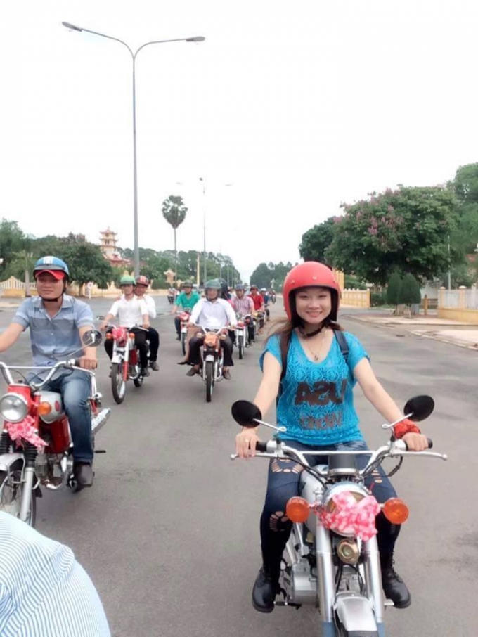 Các thành viên CLB Honda 67 tham gia rước dâu.