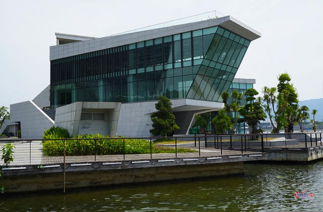 Những ‘đống tiền tỷ’ bỏ hoang nhiều năm ở Đà Nẵng