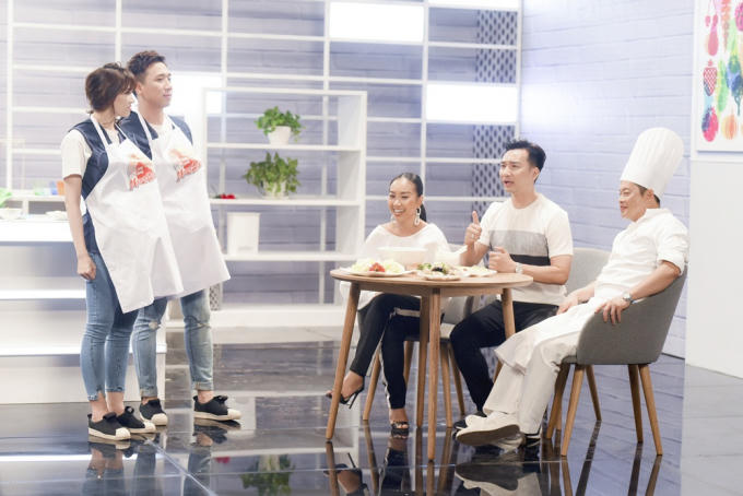 Xúc động khi Hương Giang chia sẻ thời đi học không được bạn bè tôn trọng