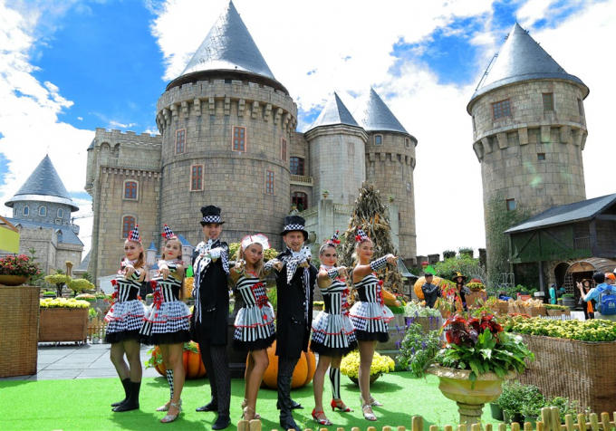 Lễ hội Halloween tại Sun World Ba Na Hills với chủ đề “Xứ sở thần tiên”.