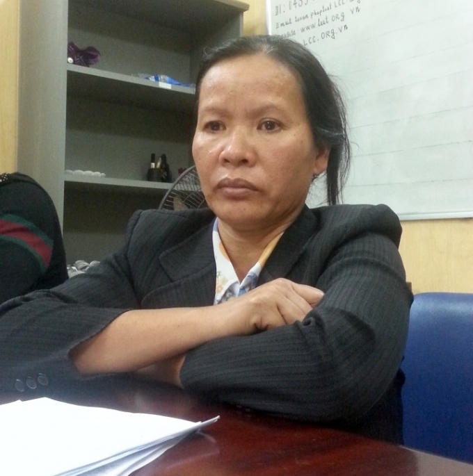 Từ nhiều năm nay, bà Mai vợ ông Hàn Đức Long "đội đơn" đi kêu cứu khắp các cơ quan chức năng để được xem xét lại dấu hiệu oan sai cho chồng.