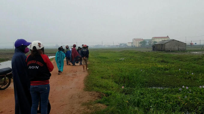 Khu vực ruộng hoang phát hiện ra thi thể cháu T.