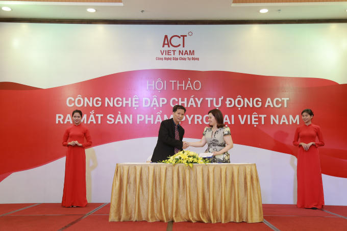 Lễ kí kết giữa Công ty cổ phần thương mại Pyrovia với Công ty CP Tập đoàn Nhất Thống.