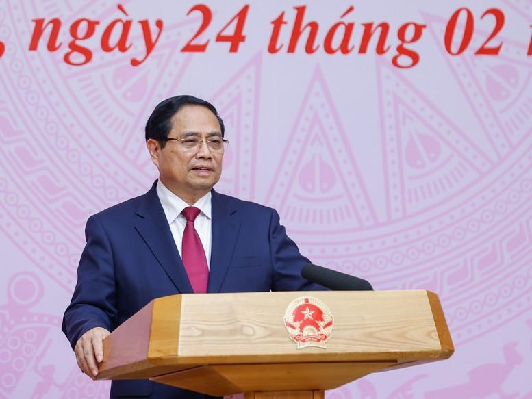 Thủ tướng chia sẻ, bác sĩ là những"thiên thần áo trắng" thắp sáng, lan tỏa hy vọng và niềm tin trong cuộc sống. Ảnh: Nhật Bắc