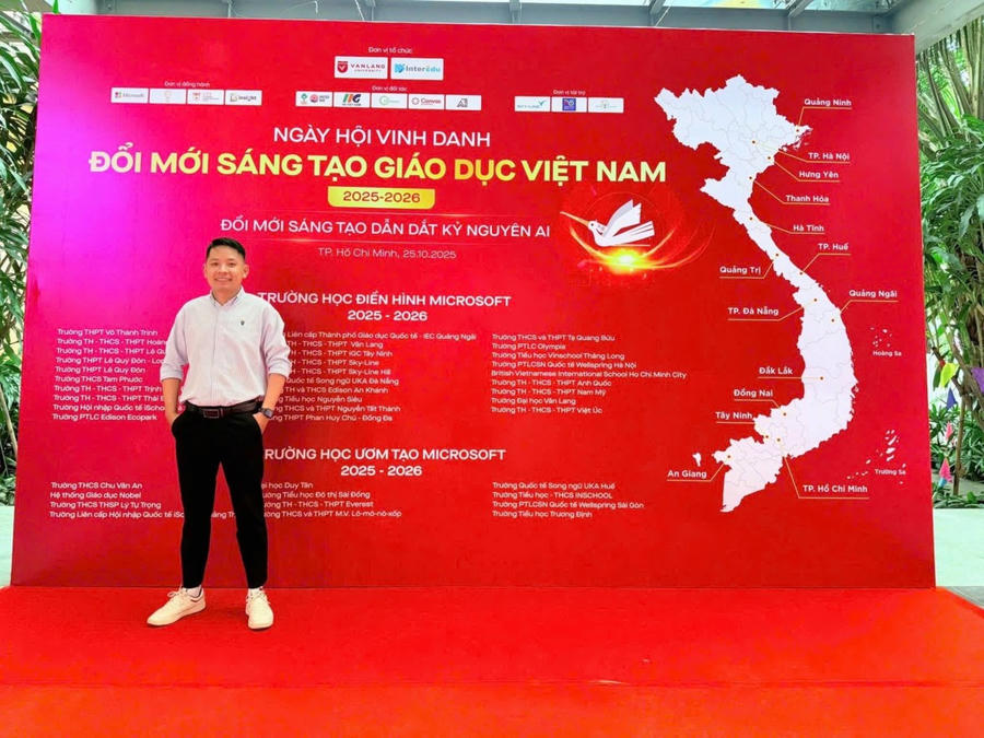 Thầy giáo trẻ Mai Văn Dương