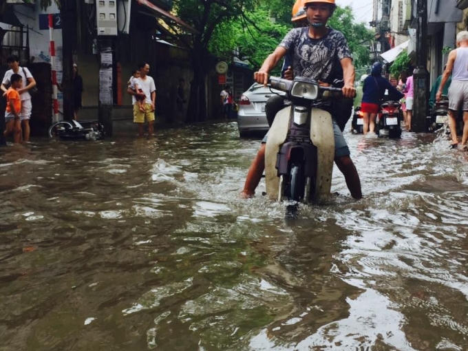 Ghi nhận trên đường Vũ Trọng Phụng.