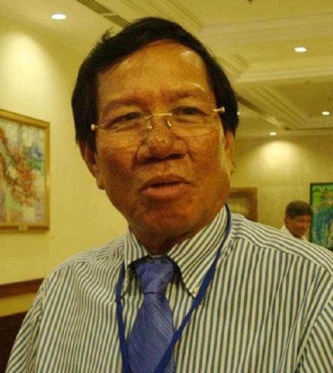 Ông Lê Quang Thung - nguyên Chủ tịch HĐTV Tập đoàn Công nghiệp Cao su Việt Nam bị cơ quan CSĐT Bộ Công an khởi tố bị can về tội "Cố ý làm trái quy định của Nhà nước về quản lý kinh tế gây hậu quả nghiêm trọng".