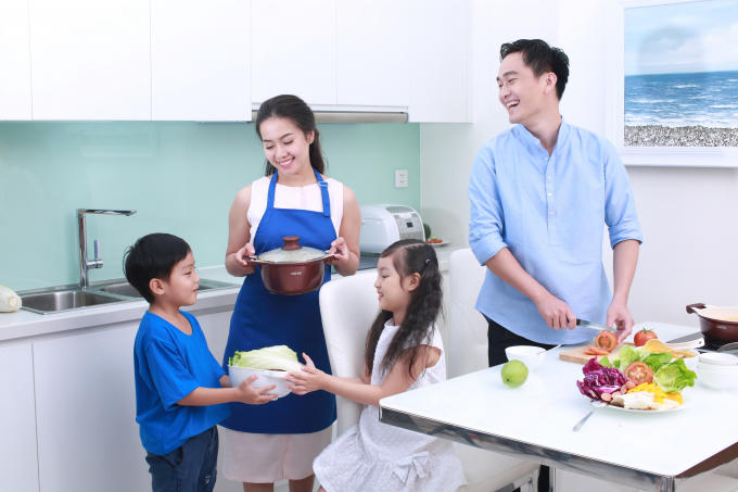 Những khoảnh khắc hạnh phúc, lãng mạn thực sự của một tổ ấm bắt nguồn chính từ gian bếp.