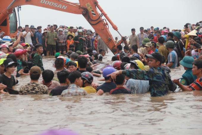 Dù đã được đưa trở lại với biển nhưng hiện tại sức khỏe của cá voi vẫn rất yếu.