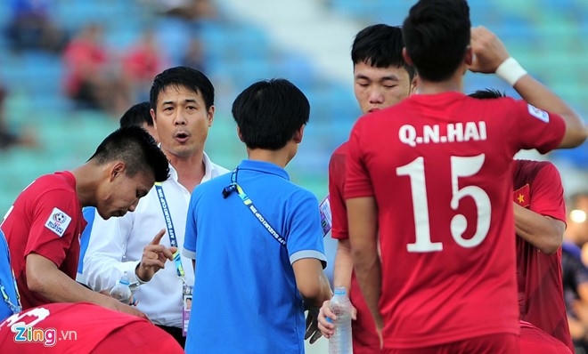 Hữu Thắng đạt thành tích toàn thắng vòng bảng, nhưng đang đánh mất dần lợi thế ở bán kết. Ảnh: Quốc Bảo.