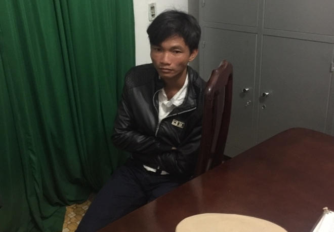 Một trong 2 đối tượng bị bắt giữ.