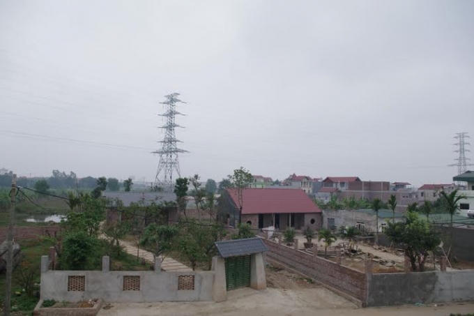 Thuê thầu để sản xuất nông nghiệp, nhưng ông Nguyễn Minh Tuân vẫn hiên ngang xây dựng hai căn nhà kiên cố trái phép còn chính quyền xã dường như đã làm ngơ?