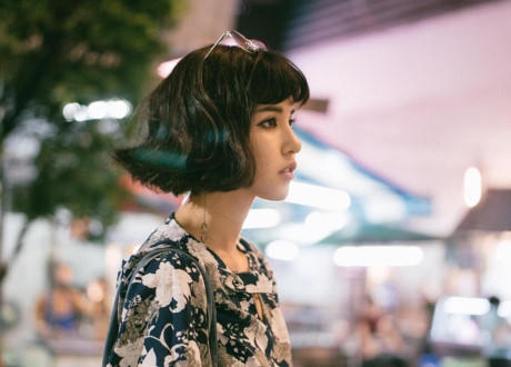 Đôi mắt, sống mũi và đôi môi đều là nét thu hút người đối diện của hot girl Thái Lan từ những ánh nhìn đầu tiên.