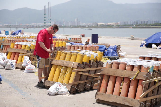 6.000 quả pháo sẽ được đội Mỹ sử dụng trong đêm thi thứ hai.